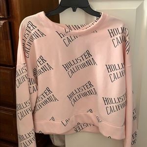 L Hollister Sweater💕
